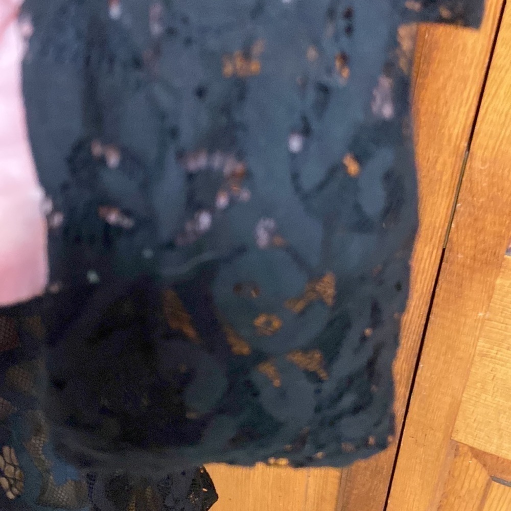 Pinky Lined Black Lace V-Neck Long-sleeved Skater Dress Small - Picture 9 of 9